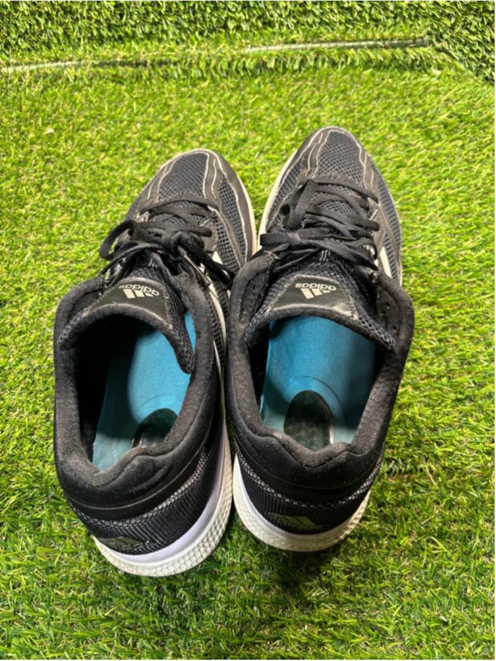 Men's Adidas Athletic Shoes Size 12 Black and White #E124